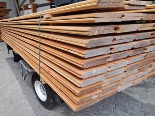 Ca. 144x Douglas Wisselsponning/Halfhoutsrabat, 18x190mm, lengte 500cm